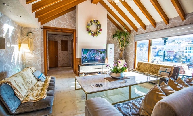 Hongji House | BS Tailored Service Home near Gyeongbokgung