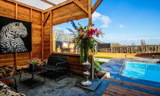 Groesbeek House | Bubbles on the hills