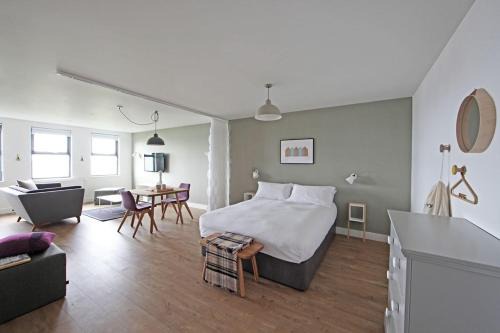 John O'Groats House | Buckie - 1 Bed Luxury Studio Apartment