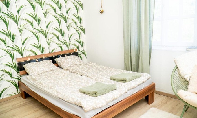 Farkasvolgy Apartment | Budai Zöldövezet Központ, Apartmanház, Rendezvényközpont és Étterem