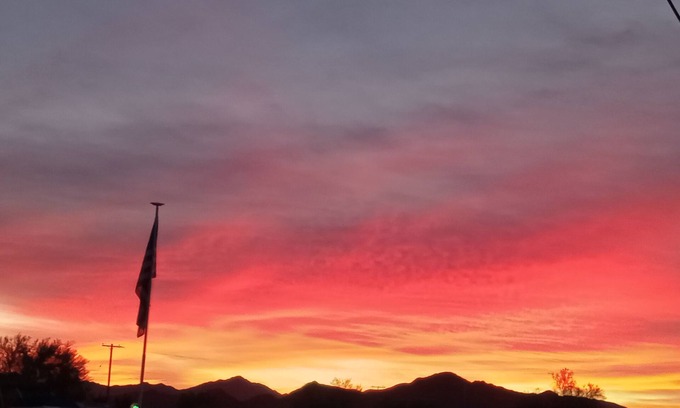 Quartzsite House | Building with heat, AC, kitchenette, fitness room, WiFi in welcoming Quartzsite