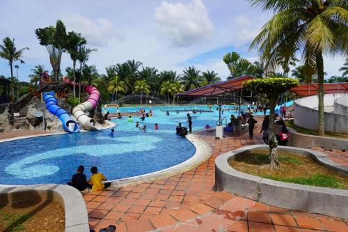 Hulu Selangor Resort | Bukit Beruntung Resort