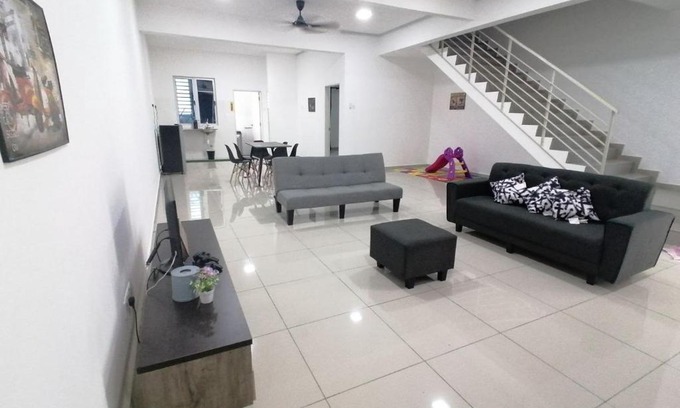 Kampung Bukit Merbah House | Bukit Sarimban Homestay @ Seremban