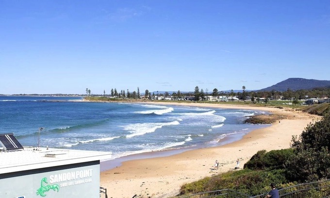 Bulli Apartment | Bulli26 Studio – Steps to Sandon Point, Cafés & Bike Path
