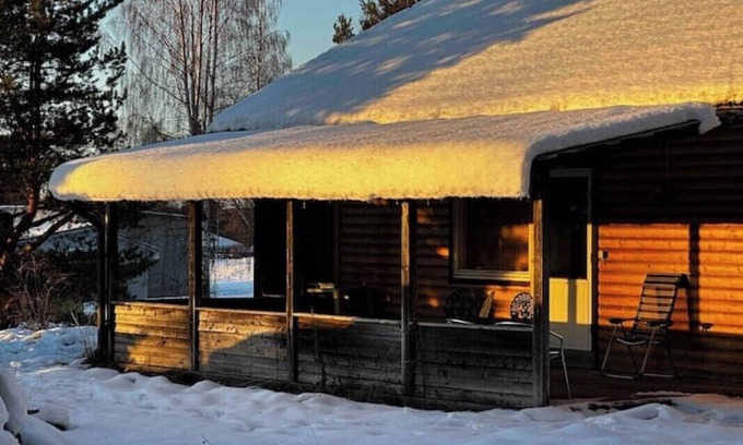 Ostavall House | Bungalow Östavall Skogsvägen 20 med stora ytor
