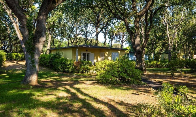 San Vincenzo House | Bungalow in San Vincenzo with shared pool