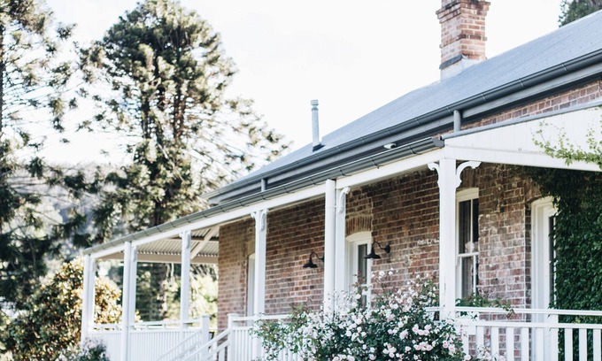 Bowral House | Bunya House, circa 1890, walk to Bowral