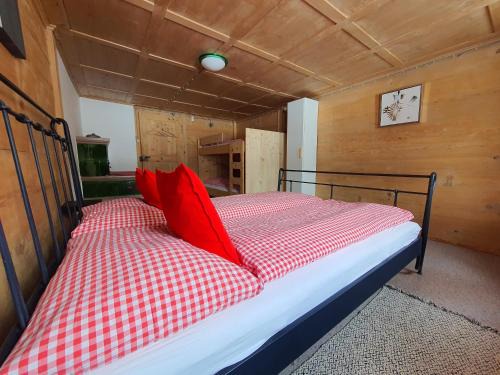 Lenk Bed & Breakfast | Burgbühler Guesthouse