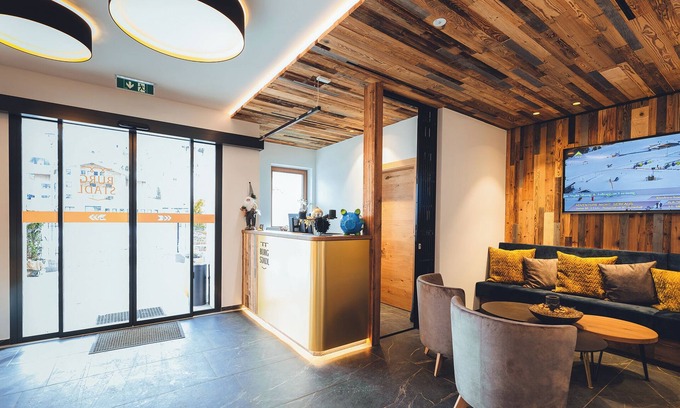 Ladis Apartment | Burgstadl Aparthotel & Restaurant - Ferienwohnung mit Bergblick