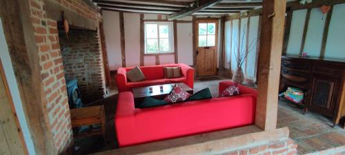 Ipswich House | Burnt House Cottage