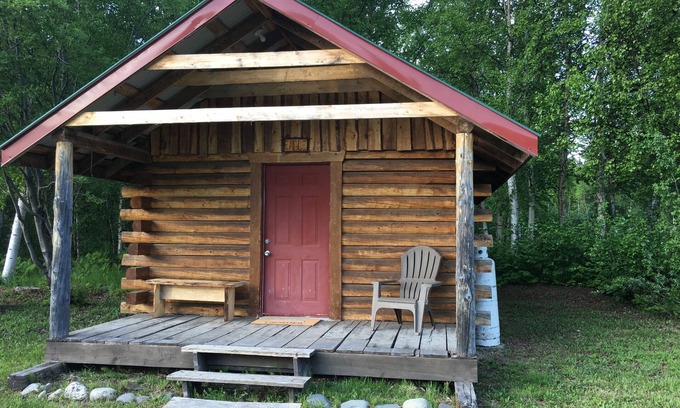 Trapper Creek Cabin | Byers Creek Lodge Eagle Cabin in Denali State Park Trapper Creek Alaska