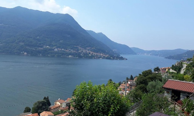 Carate Urio House | Cà Sassello
