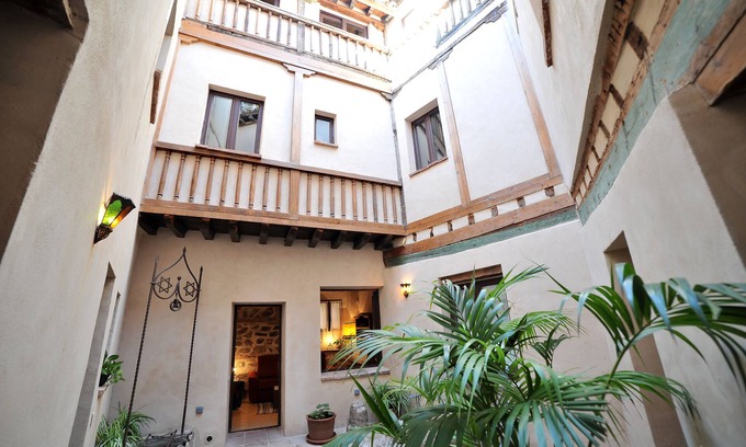 Toledo City Center Apartment | Céntrico impresionante apartamento con patio privado