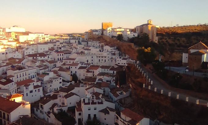Setenil de las Bodegas House | C. R. Balcones de Setenil