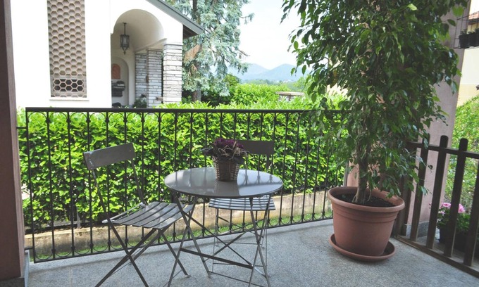 Gurone Bed & Breakfast | Ca' Rosa Bed & Breakfast