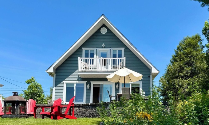 Saint-Francois-Xavier-de-Brompton Cottage | P'tit St-François