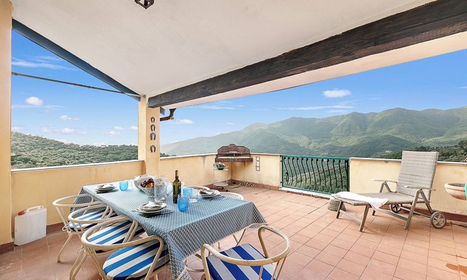 Caio House | Ca Veggia for nature lovers, Stellanello, Italy