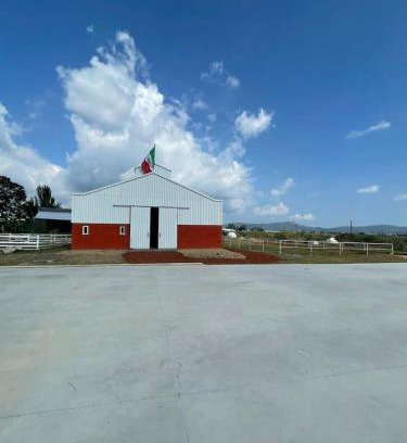 Ixtapan de la Sal Other | Cabaña tipo granero Granglam Ixkapada glamping