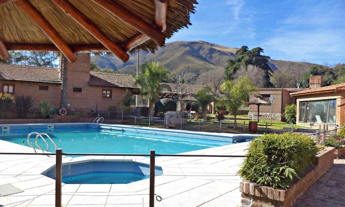 La Falda Cabin | Cabañas El Eden Spa