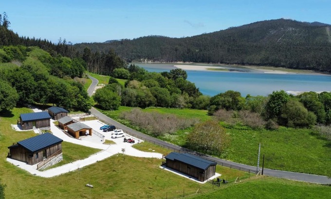 Manon Cabin | CABAÑAS O RECUNCHO DO SOR