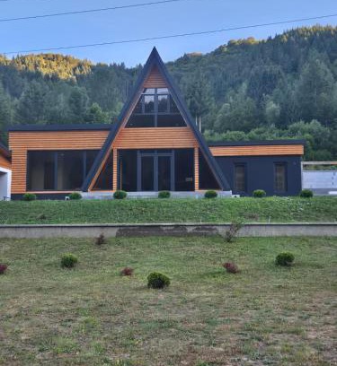 Vadu Motilor Cabin | Cabana A-frame Apuseni