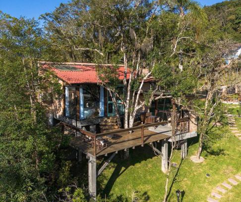 Rio dos Cedros Villa | Cabana da Árvore