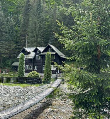 Pucheni Cabin | Cabana dintre Văi