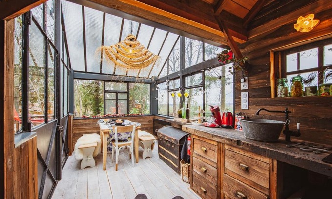 Lay House | Cabane ForRest Glace, près de Lyon et Clermont