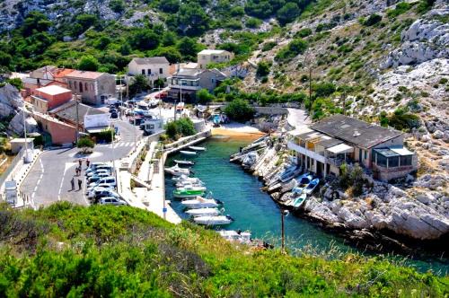 8th Arrondissement House | Cabanon du Pêcheur, Parc National des Calanques