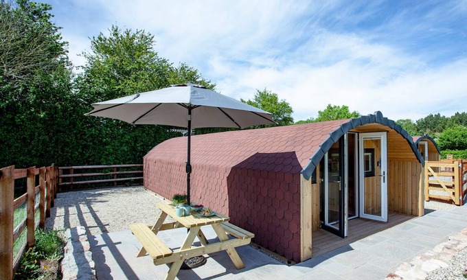 Liverton Cottage | Cabin ∙ 1 bedroom ∙ 2 guests