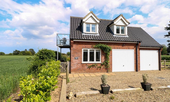 North Walsham Cottage | Cabin ∙ 1 bedroom ∙ 2 guests