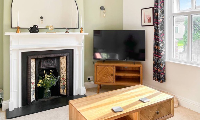 Hurworth-on-Tees Cottage | Cabin ∙ 2 bedrooms ∙ 4 guests