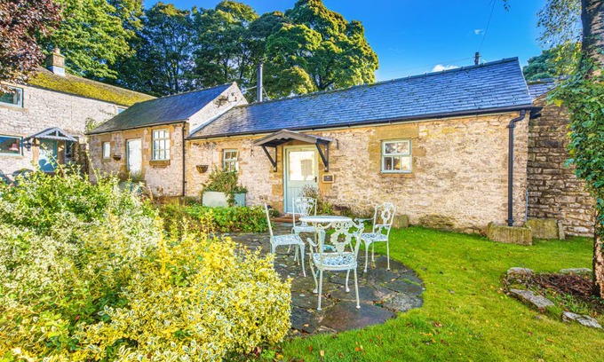 Bakewell Cottage | Cabin ∙ 2 bedrooms ∙ 4 guests