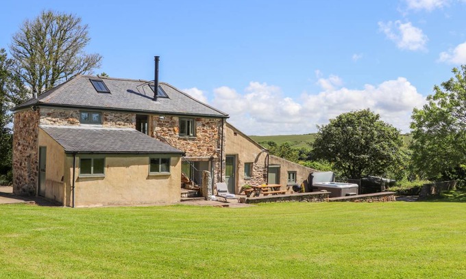 Perranporth Cottage | Cabin ∙ 2 bedrooms ∙ 4 guests