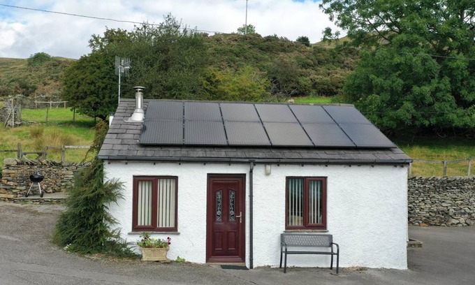 Kendal Cottage | Cabin ∙ 2 bedrooms ∙ 3 guests