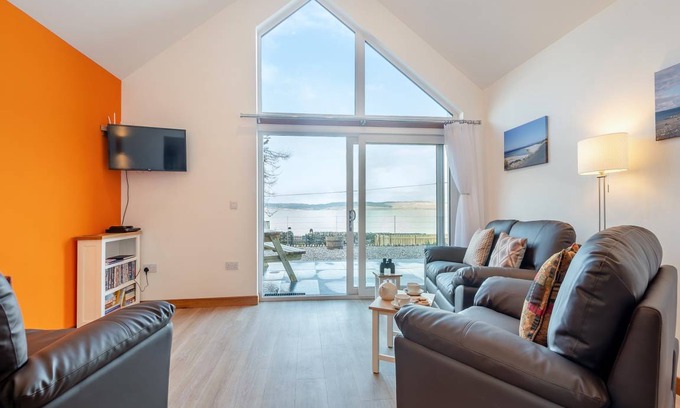 Catacol Cottage | Cabin ∙ 2 bedrooms ∙ 4 guests