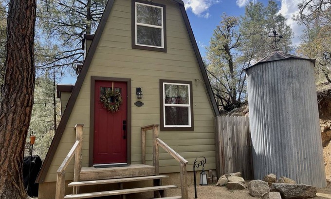 Prescott Cabin | Cabin ∙ 2 bedrooms ∙ 5 guests