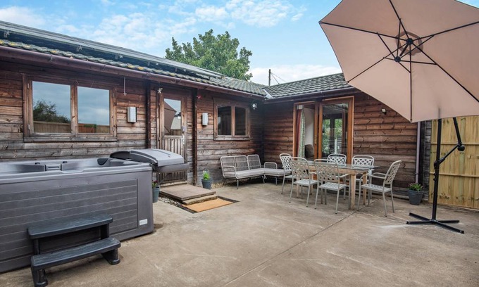 Sleaford Cottage | Cabin ∙ 3 bedrooms ∙ 6 guests