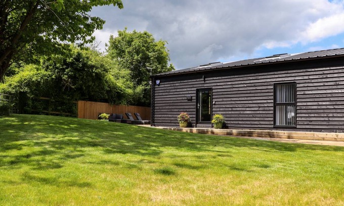 Adisham Cottage | Cabin ∙ 3 bedrooms ∙ 6 guests