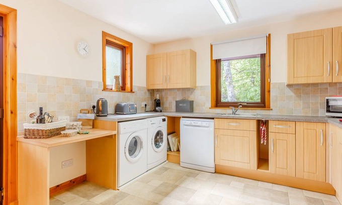 Balnain Cottage | Cabin ∙ 3 bedrooms ∙ 7 guests