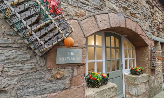 Seahouses Cottage | Cabin ∙ 3 bedrooms ∙ 5 guests
