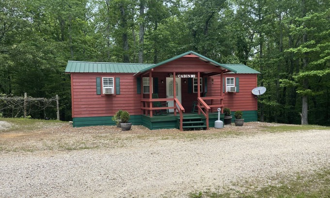 Camden Cabin | Cabin #3, NASHVILLE, Memphis, Kentucky Lake, Birdsong , Loretta Lynns, Paris Tn