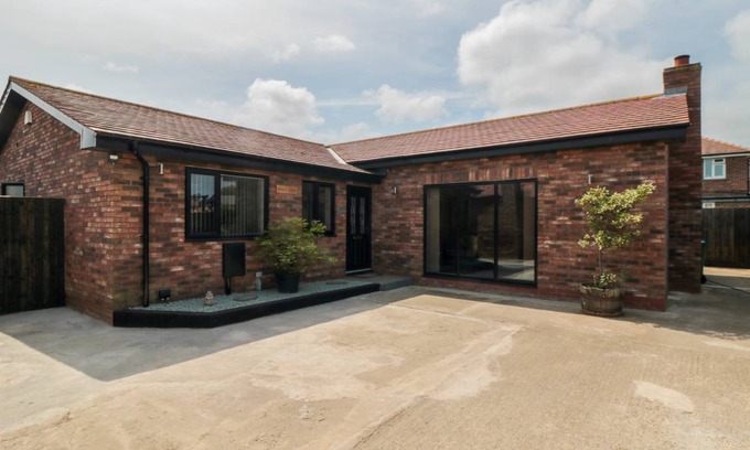 Scarborough Cottage | Cabin ∙ 4 bedrooms ∙ 8 guests