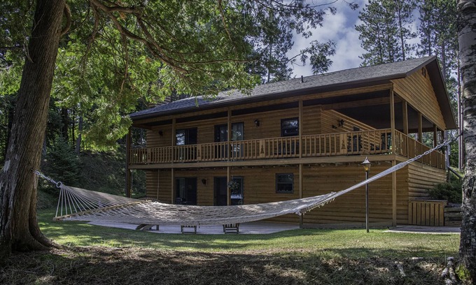 Watersmeet Cabin | Cabin 7 on Cisco Chain of Lakes