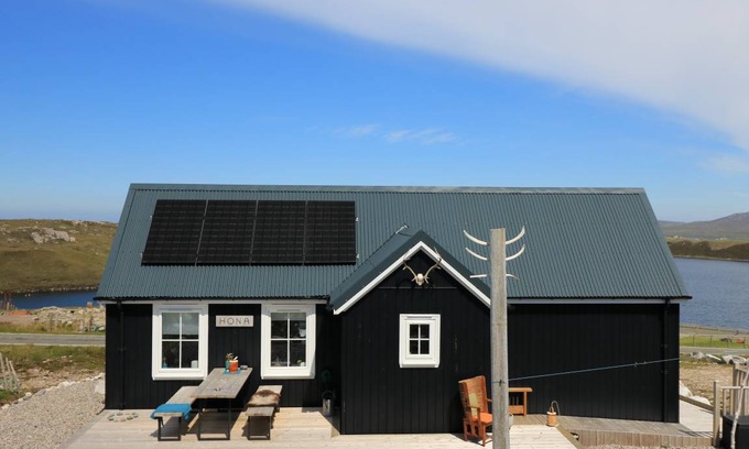 Ardroil Cottage | Cabin ∙ 1 bedroom ∙ 2 guests