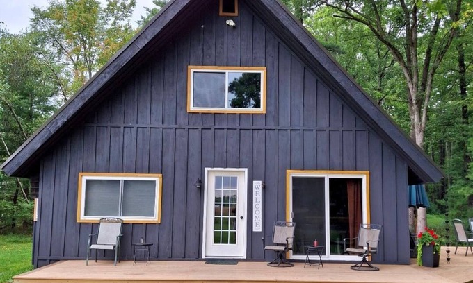 White Mills House | Cabin in the woods