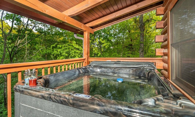 Sevierville Cabin | Cabin next to Douglas Lake with Hot Tub and Multicade