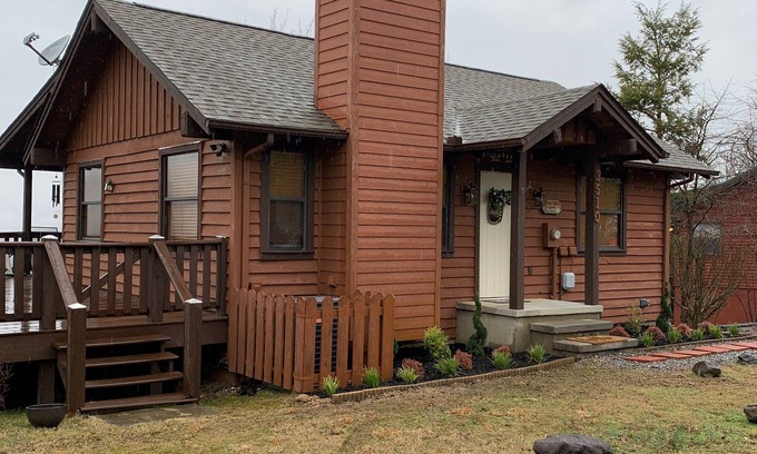 Wears Valley Cabin | Cabin With Amazing Views Close to Pigeon Forge