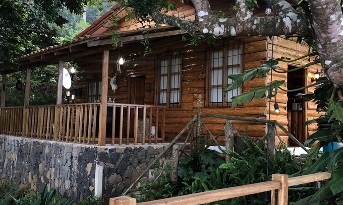 Juayua Cabin | Cabin with luxurious views ideal for family relaxation