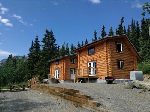 Yukon House | Cabins Over Crag Lake